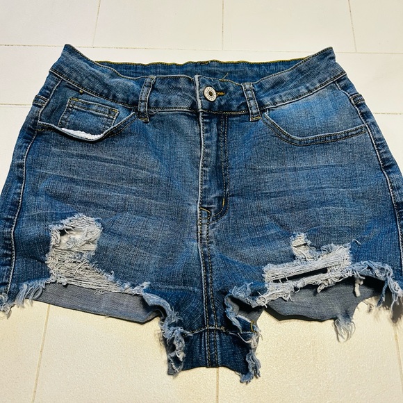 Distressed Denim Shorts High Rise - Picture 1 of 3